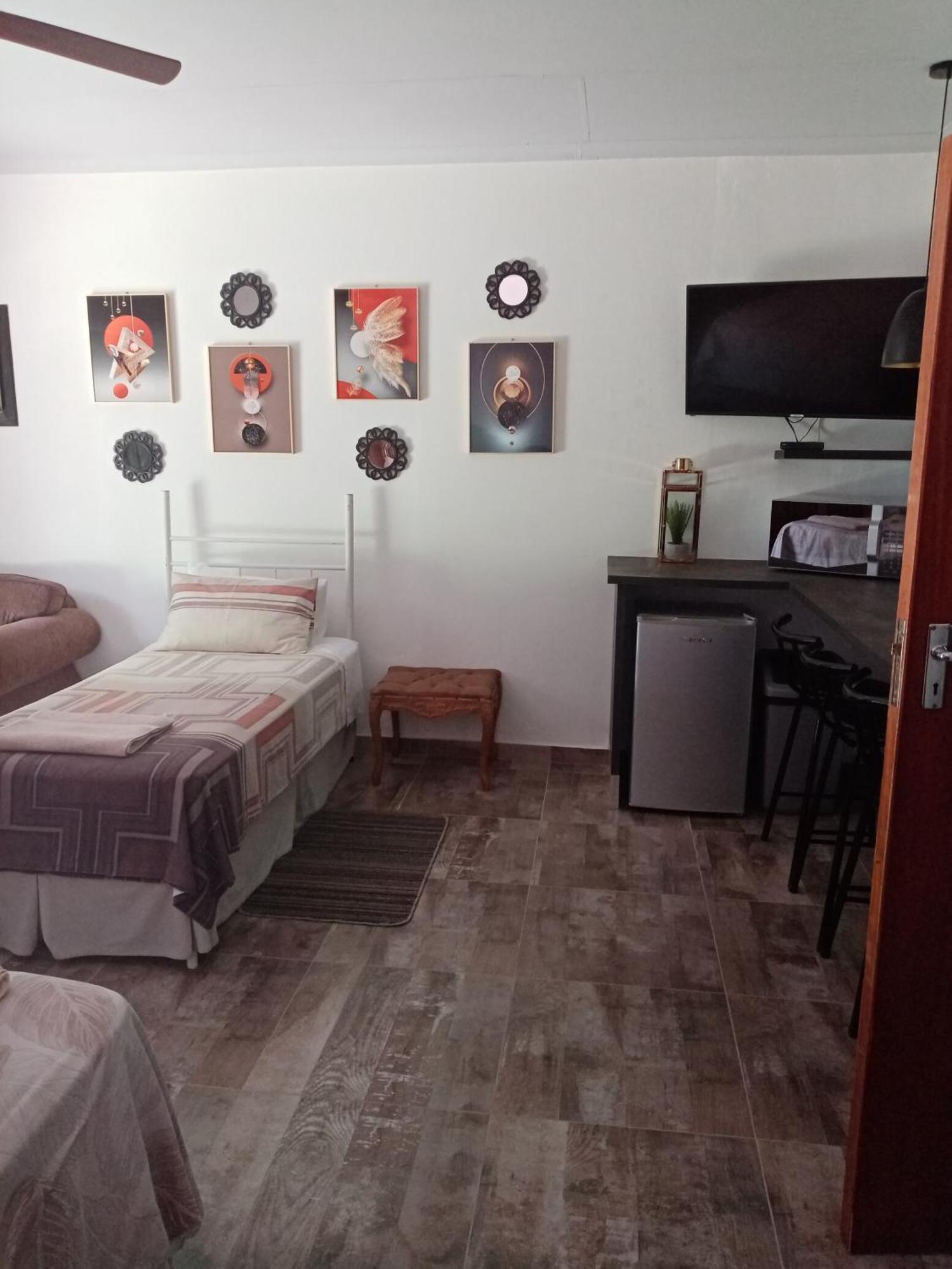 De La Rose Guesthouse Lephalale Экстерьер фото