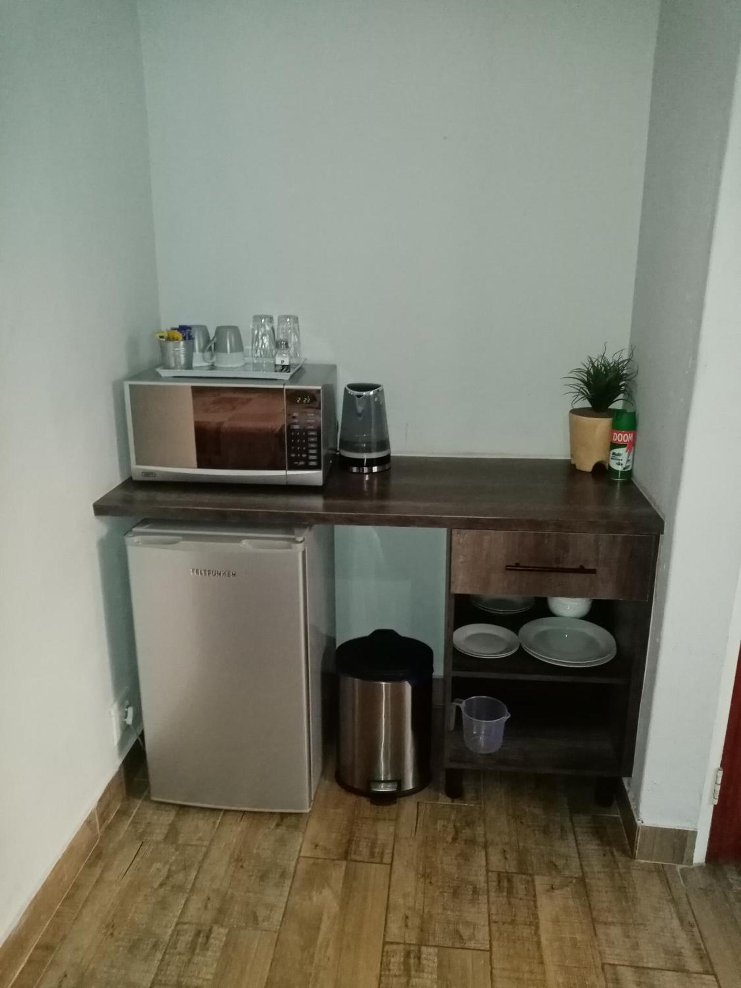 De La Rose Guesthouse Lephalale Экстерьер фото