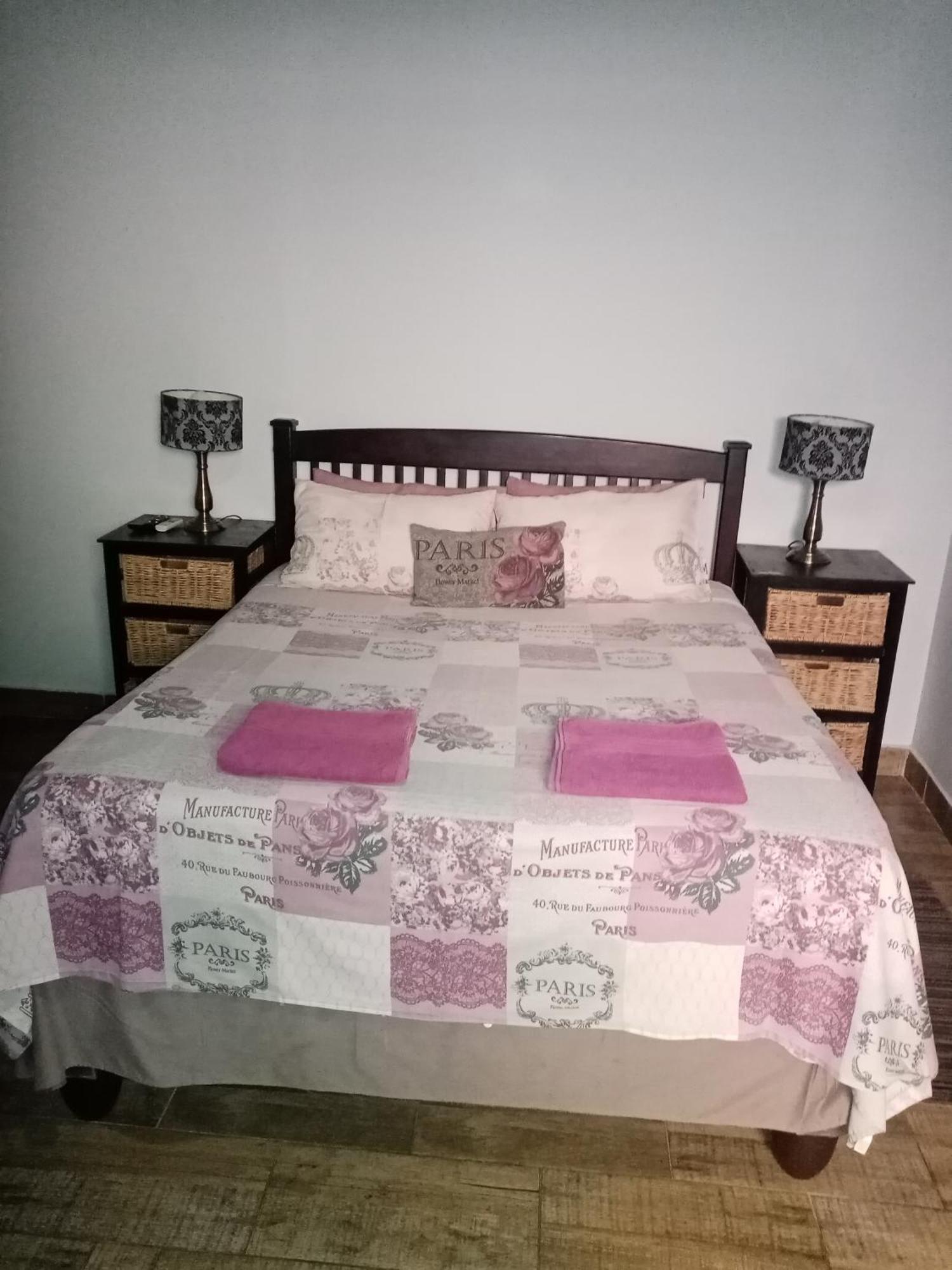 De La Rose Guesthouse Lephalale Экстерьер фото
