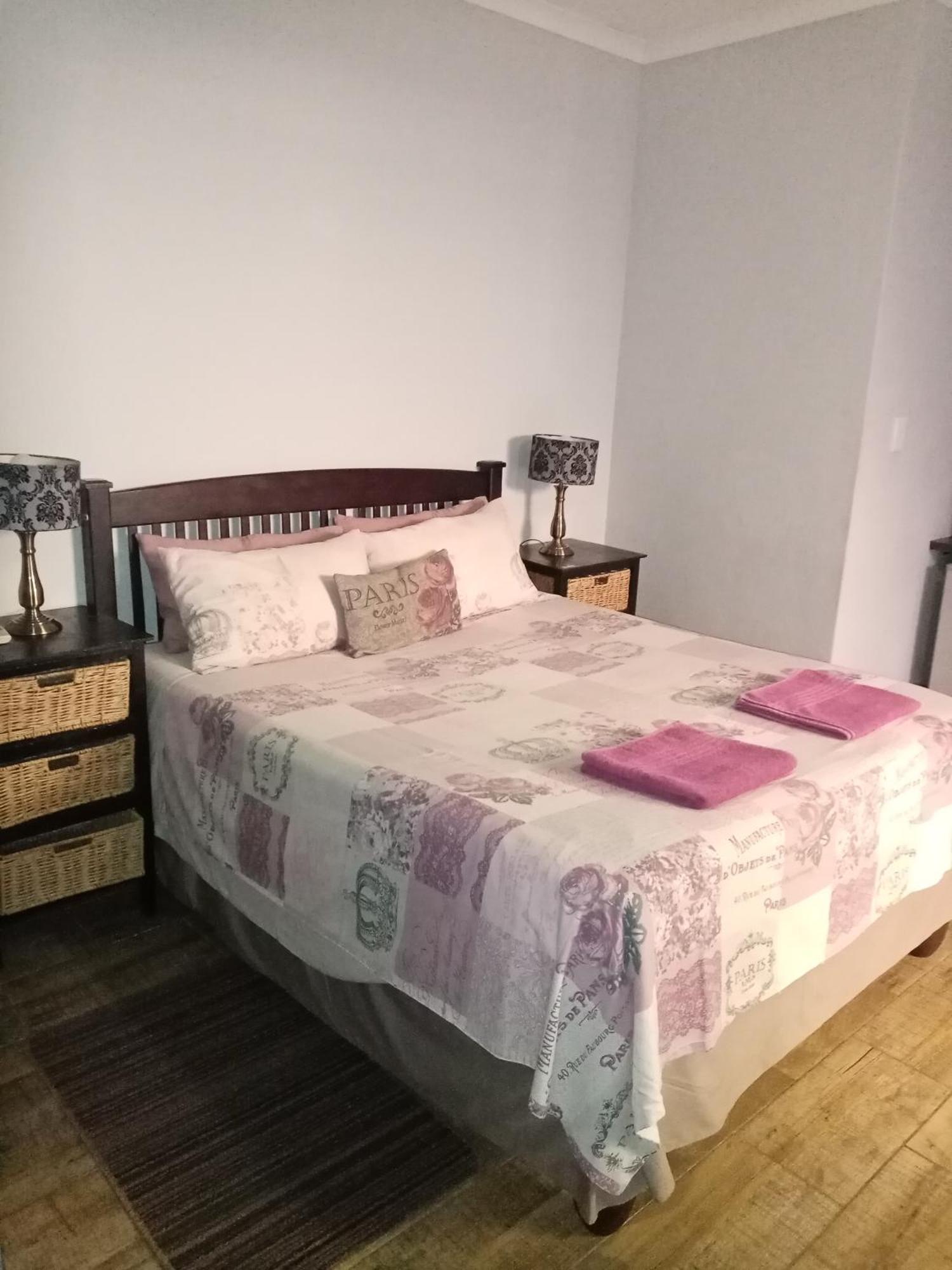 De La Rose Guesthouse Lephalale Экстерьер фото